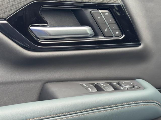 2026 GMC Yukon 4WD AT4