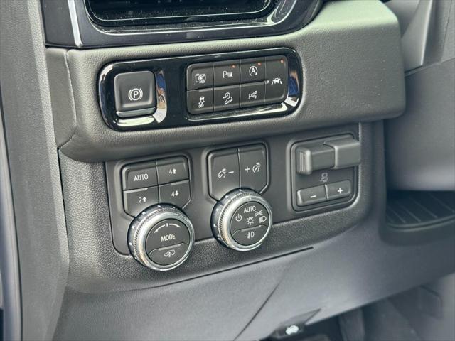 2026 GMC Yukon 4WD AT4