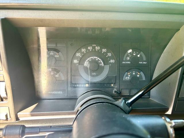 1990 GMC 1500 SLX 2dr C1500 Standard Cab SB