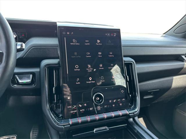 2025 GMC Yukon XL 4WD AT4 Ultimate