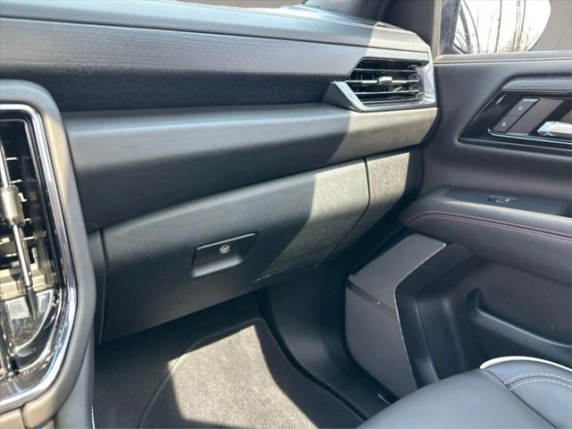 2025 GMC Yukon XL 4WD AT4 Ultimate