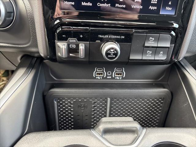 2026 Ram 1500 Big Horn Crew Cab 4x4 57 Box