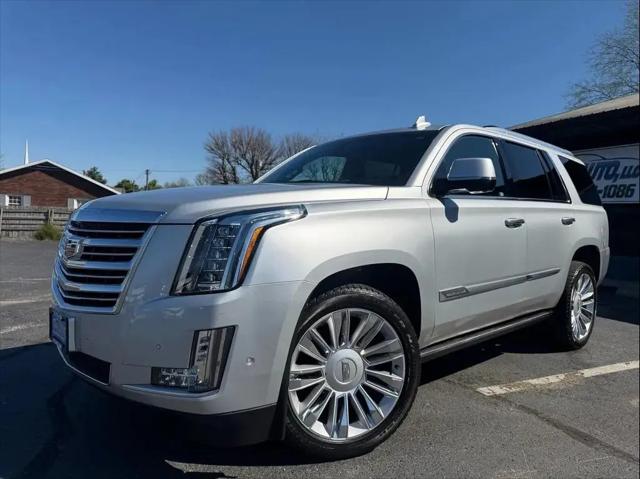 2017 Cadillac Escalade Platinum for sale in Lebanon, KY