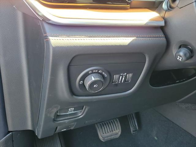 2026 Jeep Grand Cherokee Summit 4x4