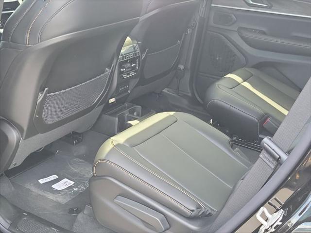 2026 Jeep Grand Cherokee 85th Anniversary Edition