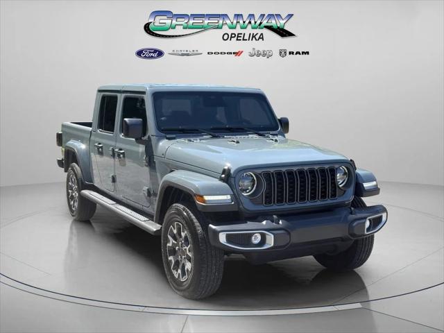 2026 Jeep Gladiator GLADIATOR SAHARA 4X4