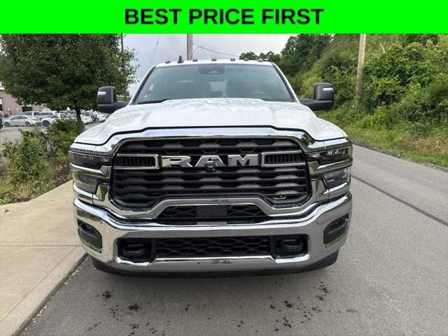 2026 RAM Ram 3500 Chassis Cab RAM 3500 TRADESMAN CREW CAB CHASSIS 4X4 60 CA 2026 RAM Ram 3500 Chassis Cab RAM 3500 TRADESMAN CREW CAB CHASSIS 4X4 60 CA