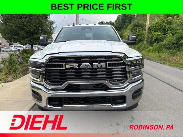 2026 RAM 3500 Chassis RAM 3500 TRADESMAN CREW CAB CHASSIS 4X4 60 CA