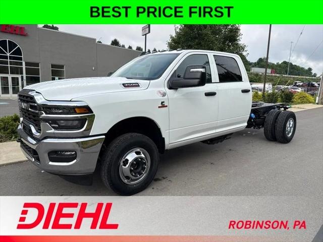 2026 RAM 3500 Chassis RAM 3500 TRADESMAN CREW CAB CHASSIS 4X4 60 CA