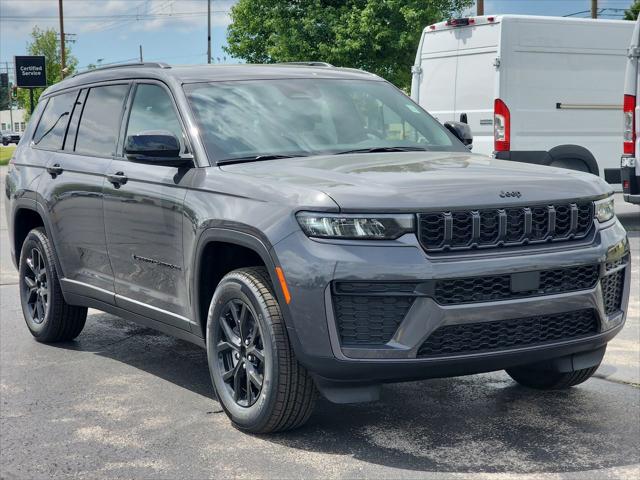 2026 Jeep Grand Cherokee GRAND CHEROKEE L LAREDO ALTITUDE 4X4