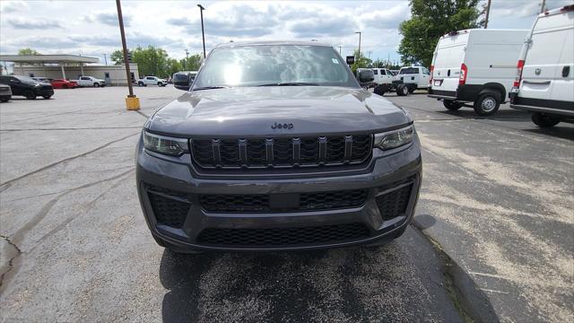 2026 Jeep Grand Cherokee GRAND CHEROKEE L LAREDO ALTITUDE 4X4