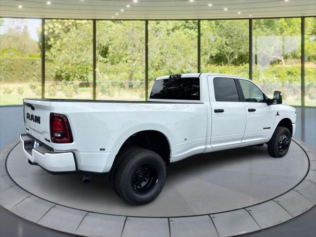 2026 RAM 3500 RAM 3500 BIG HORN CREW CAB 4X4 8 BOX