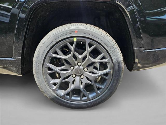 2026 Jeep Grand Cherokee Summit 4x4