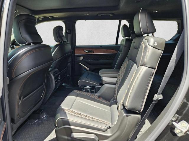 2026 Jeep Grand Cherokee Summit 4x4