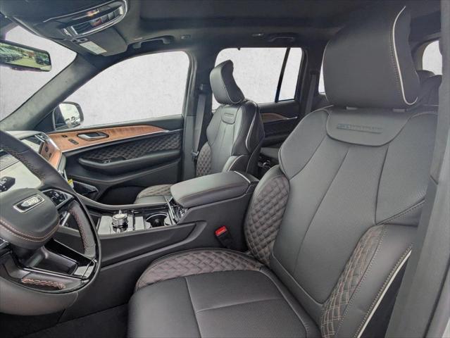 2026 Jeep Grand Cherokee GRAND CHEROKEE SUMMIT 4X4