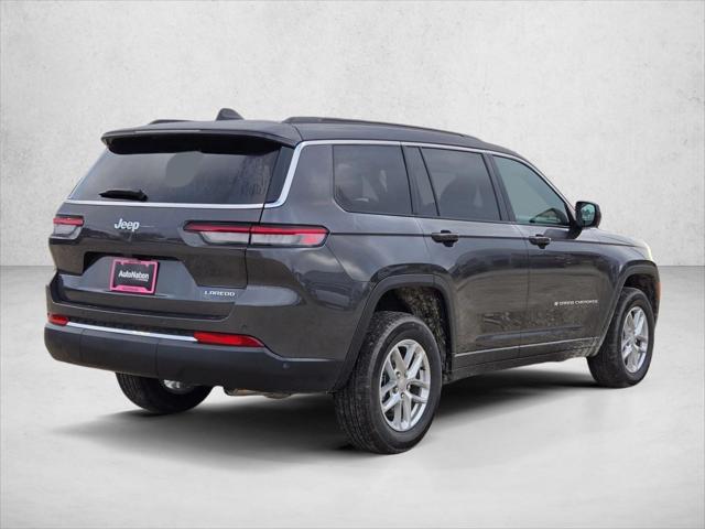 2026 Jeep Grand Cherokee Laredo 4x2