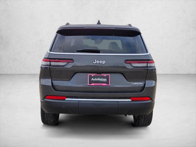 2026 Jeep Grand Cherokee Laredo 4x2