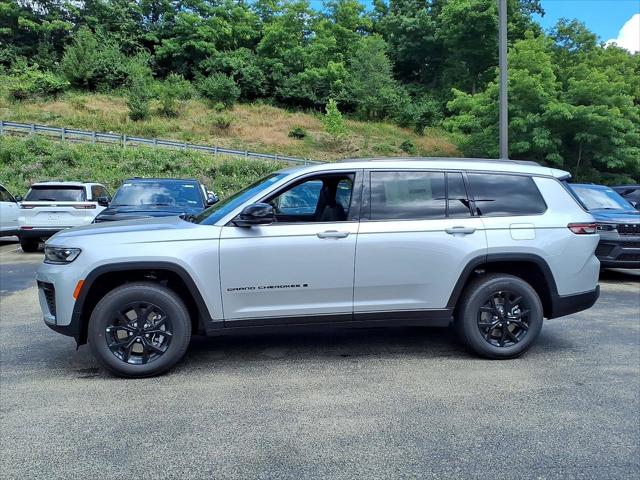 2026 Jeep Grand Cherokee L GRAND CHEROKEE L LAREDO ALTITUDE 4X4