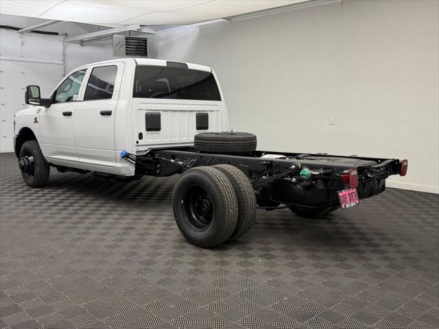 2026 RAM 3500 Chassis RAM 3500 TRADESMAN CREW CAB CHASSIS 4X4 60 CA
