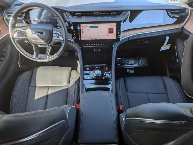 2026 Jeep Grand Cherokee Summit 4x4