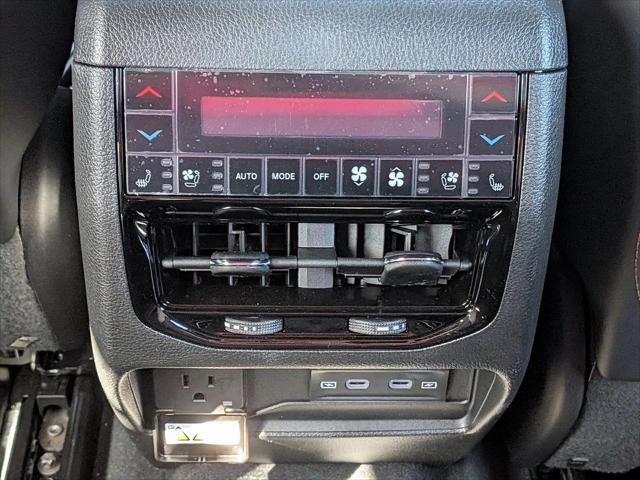 2026 Jeep Grand Cherokee Summit 4x4