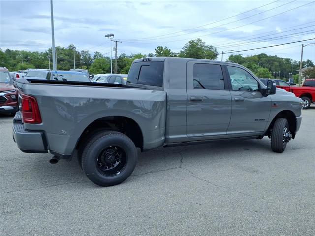 2026 RAM Ram 3500 RAM 3500 LARAMIE MEGA CAB 4X4 64 BOX 2026 RAM Ram 3500 RAM 3500 LARAMIE MEGA CAB 4X4 64 BOX