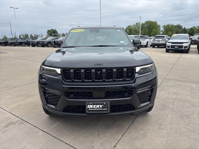 2026 Jeep Grand Cherokee Summit 4x4