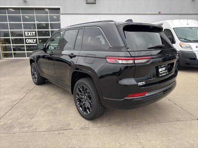 2026 Jeep Grand Cherokee Summit 4x4