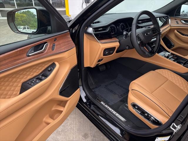 2026 Jeep Grand Cherokee Summit 4x4