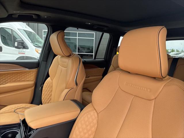 2026 Jeep Grand Cherokee Summit 4x4
