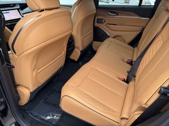 2026 Jeep Grand Cherokee Summit 4x4