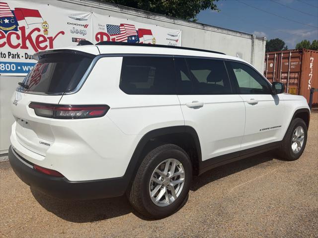 2026 Jeep Grand Cherokee Laredo 4x2