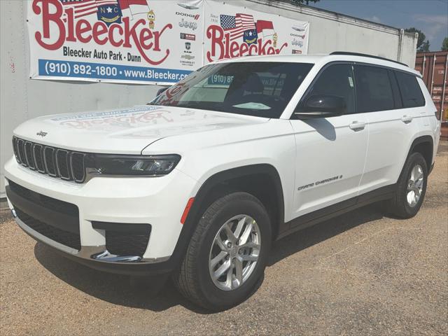 2026 Jeep Grand Cherokee Laredo 4x2