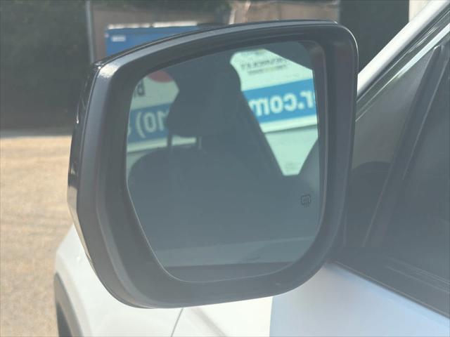 2026 Jeep Grand Cherokee Laredo 4x2