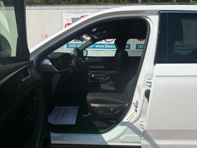 2026 Jeep Grand Cherokee Laredo 4x2