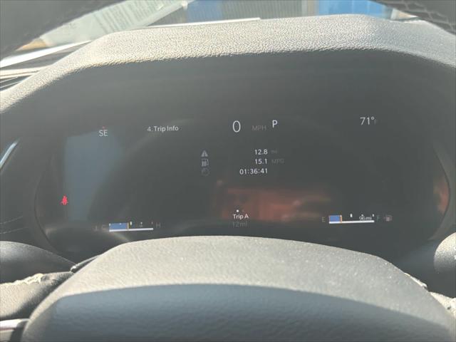 2026 Jeep Grand Cherokee Laredo 4x2