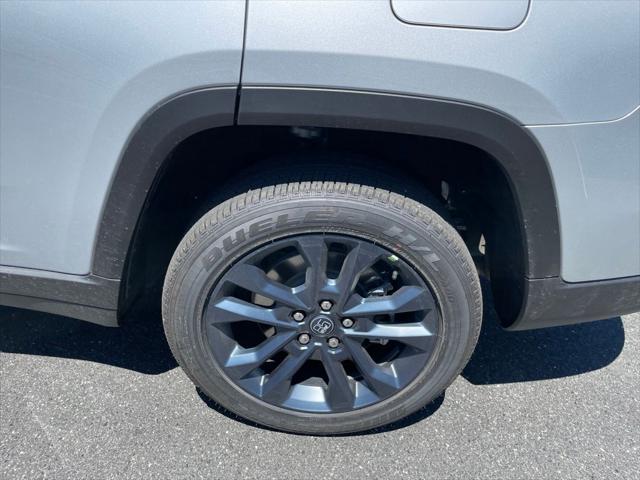 2026 Jeep Grand Cherokee 85th Anniversary Edition