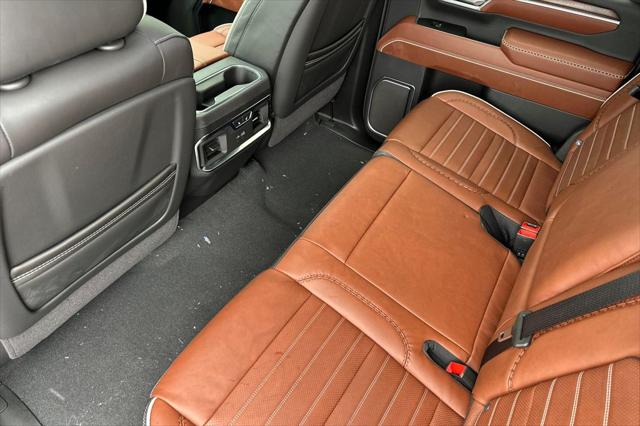 2026 GMC Sierra 2500HD Crew Cab, Standard Bed, Denali Ultimate, 4WD