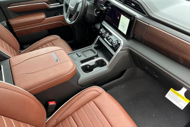 2026 GMC Sierra 2500HD Crew Cab, Standard Bed, Denali Ultimate, 4WD