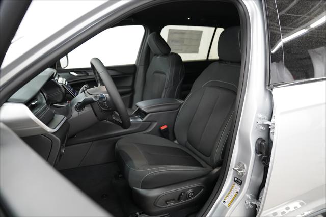 2026 Jeep Grand Cherokee GRAND CHEROKEE L LAREDO 4X4 2026 Jeep Grand Cherokee GRAND CHEROKEE L LAREDO 4X4