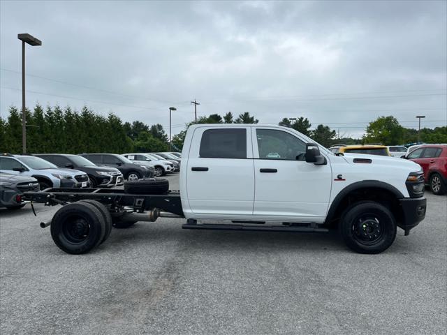 2026 RAM Ram 3500 Chassis Cab RAM 3500 TRADESMAN CREW CAB CHASSIS 4X4 60 CA 2026 RAM Ram 3500 Chassis Cab RAM 3500 TRADESMAN CREW CAB CHASSIS 4X4 60 CA