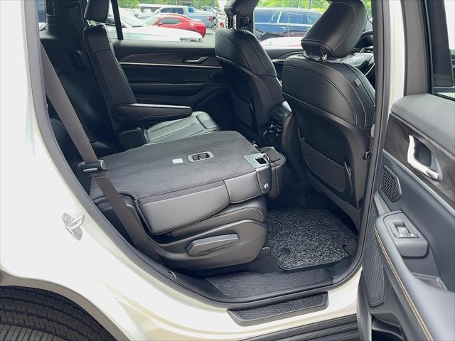 2026 Jeep Grand Cherokee 85th Anniversary Edition
