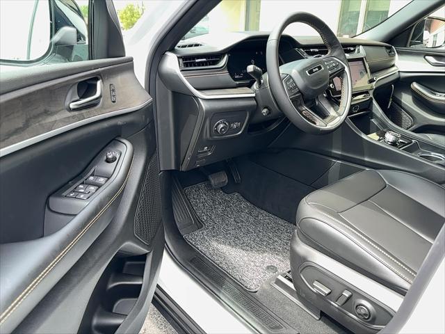 2026 Jeep Grand Cherokee 85th Anniversary Edition