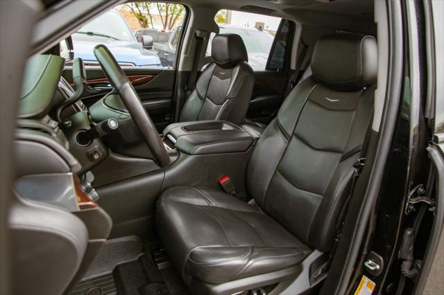 2020 Cadillac Escalade 4WD Luxury