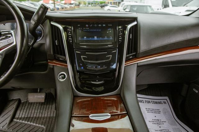 2020 Cadillac Escalade 4WD Luxury