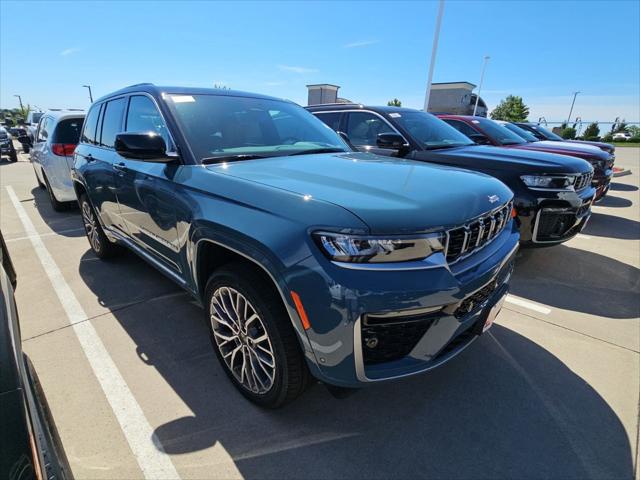 2026 Jeep Grand Cherokee Summit 4x4