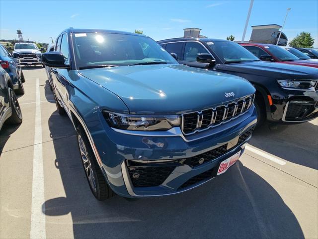 2026 Jeep Grand Cherokee Summit 4x4