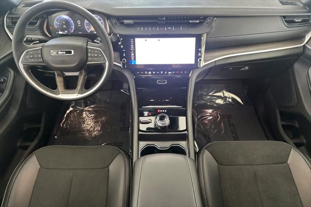2026 Jeep Grand Cherokee L GRAND CHEROKEE L LAREDO ALTITUDE 4X4