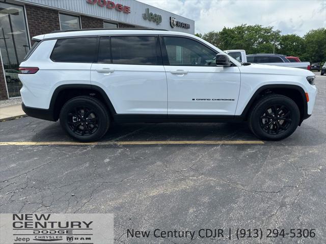 2026 Jeep Grand Cherokee Altitude 4x4