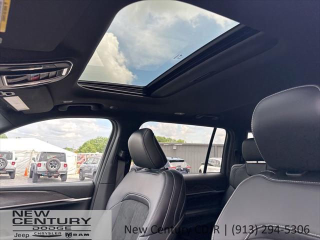 2026 Jeep Grand Cherokee Altitude 4x4